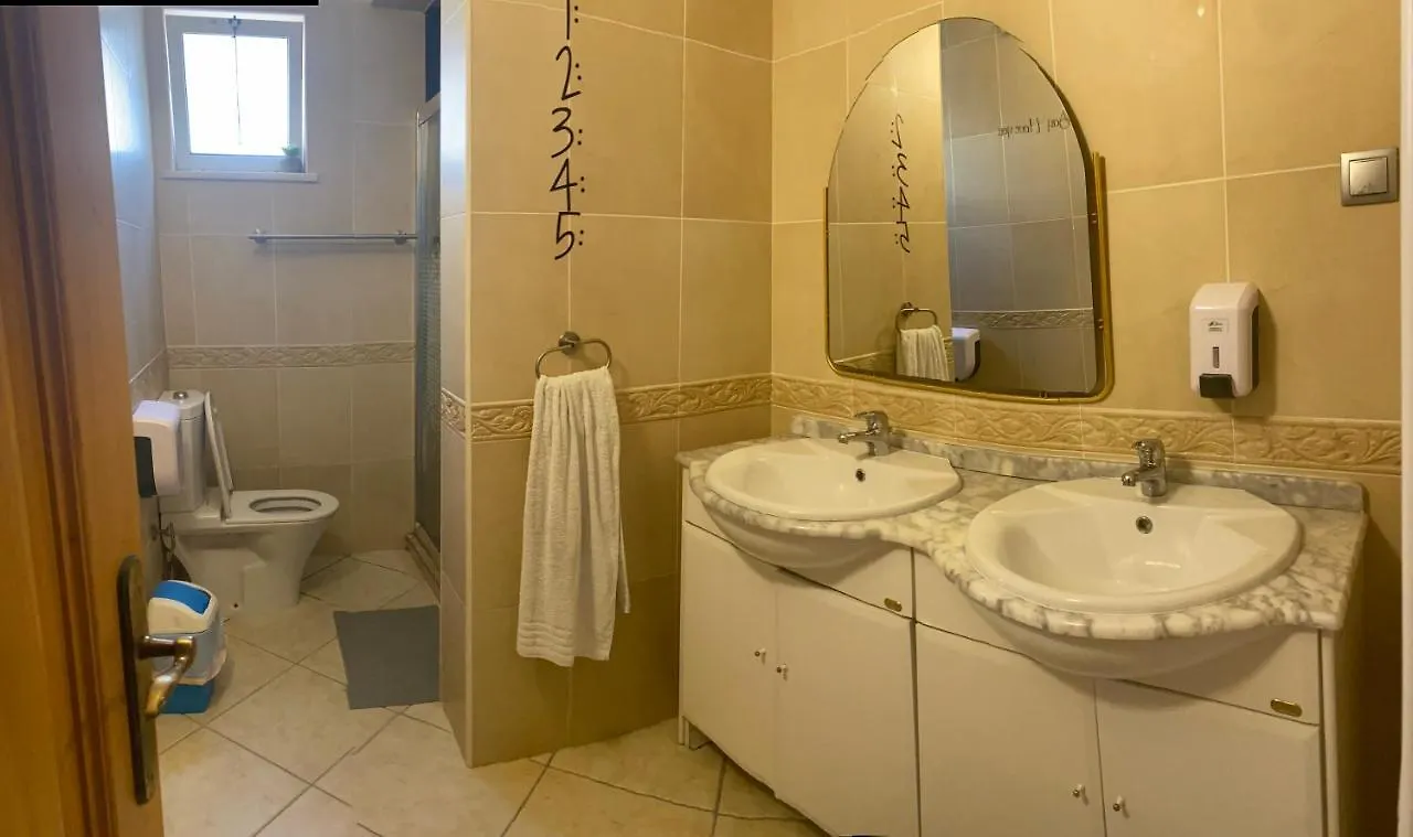 Lagos Marina Guest House 0*,